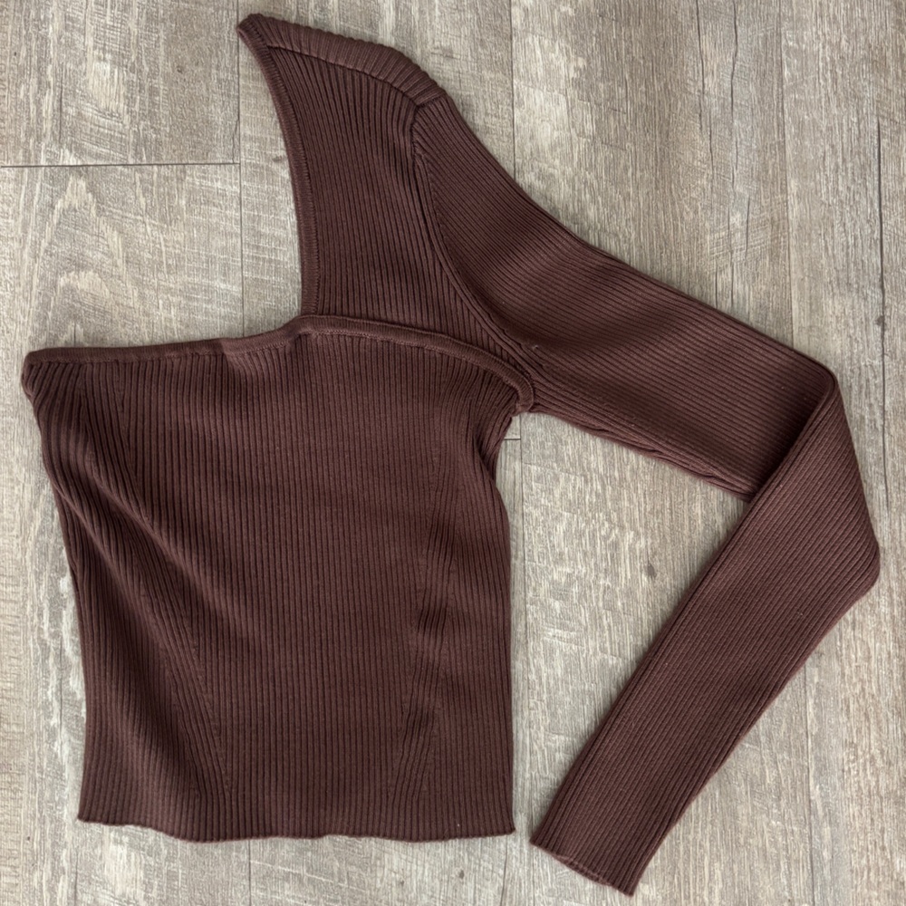 Abercrombie & Fitch Ribbed One Shoulder Top